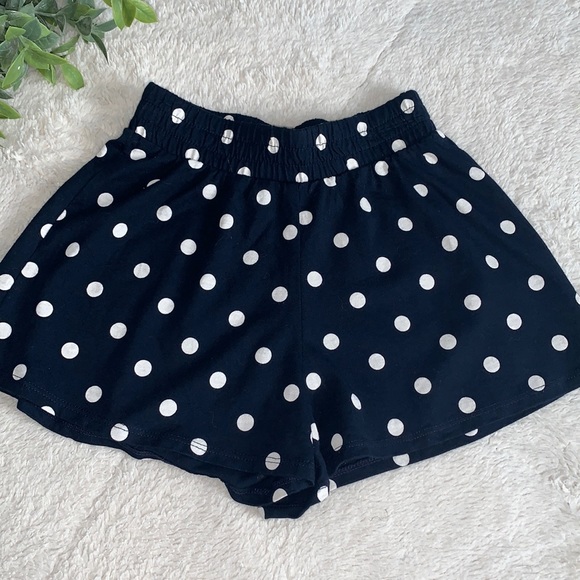 Gap Girls Navy & White Polka Dot Shorts 4/5 EUC - Picture 1 of 7